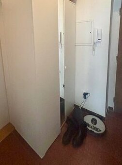 IKEA šatní skříň VIHALS