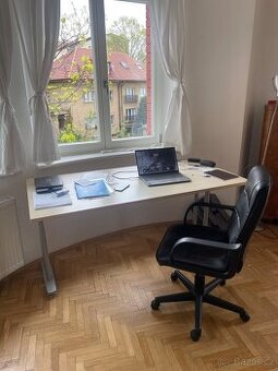 Pracovní stůl - 1