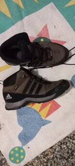 Kožené boty adidas 38