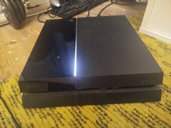 PS 4