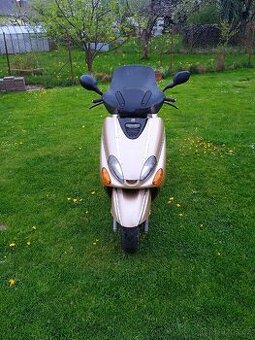 Motocykl Yamaha 125 - 1
