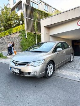 Honda Civic 8 Sedan jako nový