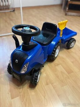 Dětský traktor s přívěsem