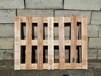Palety 110x80x12cm.