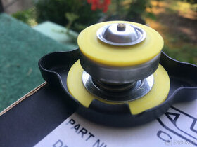 Skunk2 víčko chladiče (radiator cap) - 1