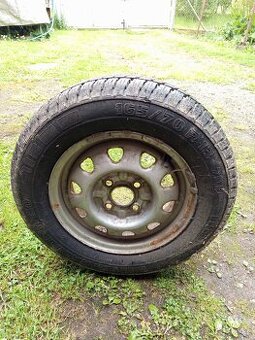 Zimní pneu 165/70 R13