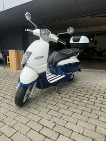Peugeot django 125I. 2023