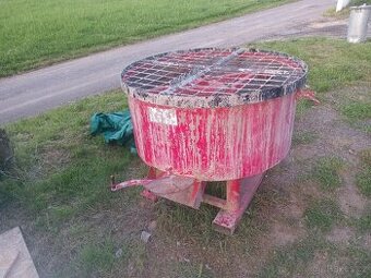 Míchačka betonu hydraulická