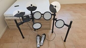 Elektronické bicí Hampback