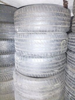 235/55R17 - 1
