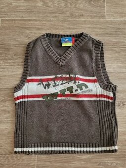 Pěkná vesta vel.86/92