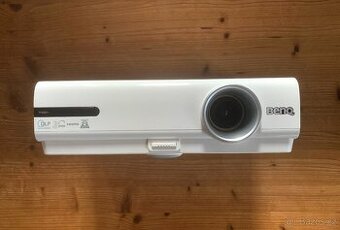 Projektor Benq W600+