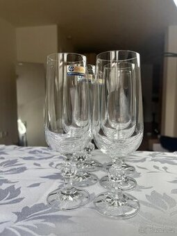 Sada 6 sklenic na víno z broušeného křišťálu – Elegantní kal