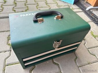 Kufr s nářadím a aku šroubovákem Parkside