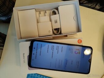 Xiaomi Redmi 12C jako nov
