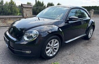 VW Beetle 1,2 TSI 77KW DESING-top stav-serviska, bez koroze