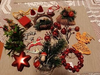 Mix vánočních ozdob a dekoraci