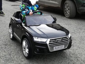 Elektricke autíčko Audi Q7
