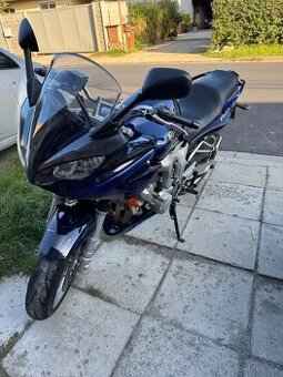 Yamaha Fazer 600