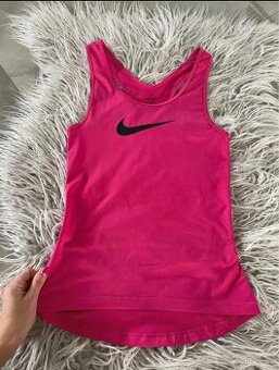 Nádherné sportovní tílko Nike dri fit vel. XS