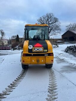 Čelní nakladač JCB 406 - 1