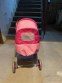 Kočárek pro panenky