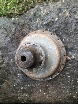 Střed kola jawa 550