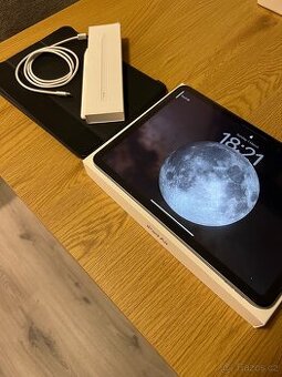 iPad Air 11” (M2) + Apple Pencil USB-C – TOP stav, kompletní