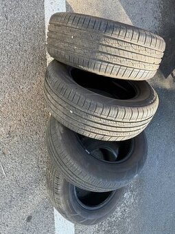 Zánovní letní pneu 255 60 r18 - jete 3 měsíce