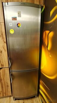 VESTFROST - KOMBINOVANÁ LEDNICE S MRAZÁKEM