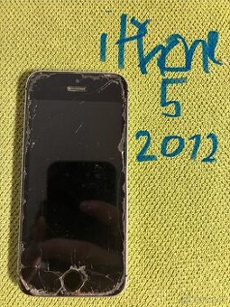 Staré iPhony a iPod na součástky a šrot