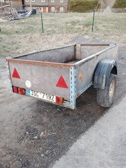 Vlek za auto, vozík Agados