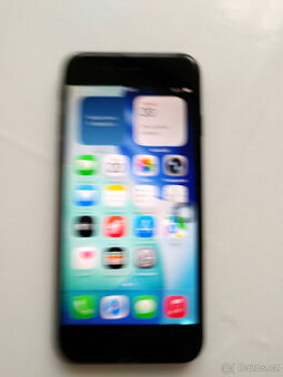 iPhone SE 2020 – na opravu / náhradní díly