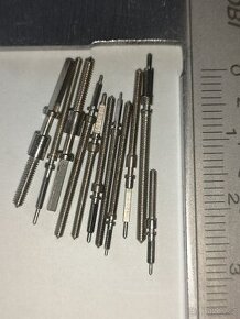 mix navíjecích trnů/hřídelky pro kapesní hodinky - nepoužité