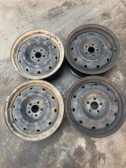 Plech disky r 16 subaru