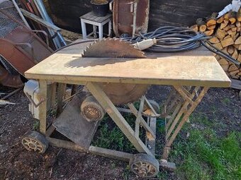 cirkulárka s kolébkou