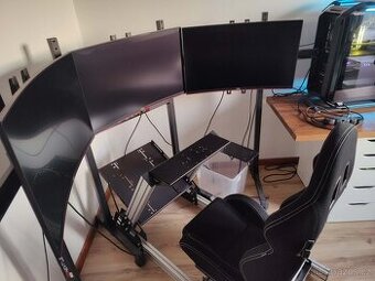 Playseat a triplestand monitory