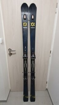 Völkl Deacon 74 Black, 178 cm + Marker rMotion 12 GW  2022