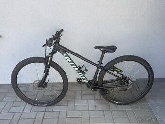 Specialized Rockhopper, rám S, kola 29”