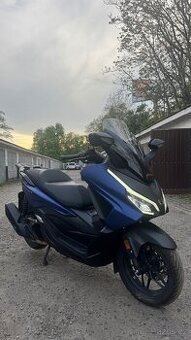 Honda Forza 125