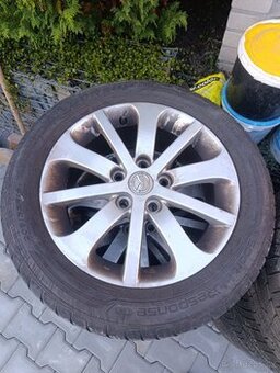 16" zimni sada Mazda 205/55 R16 5x114,3