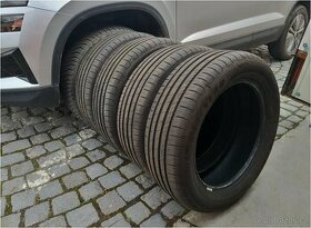 GOODYEAR EFFICIENTGRIP PERFORMANCE 215/55 R 17 94V