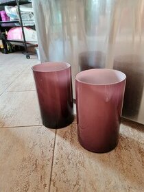 2 ks fialové vázy