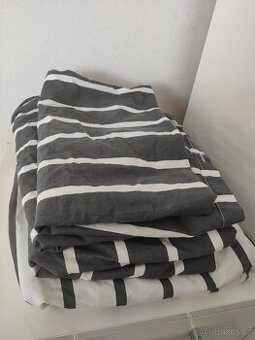 Povlečení s proužky