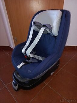 Autosedačka Maxi Cosi Pearl 9 - 18 kg + isofix základna