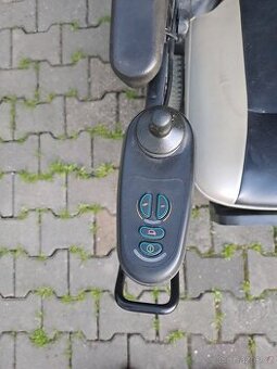 Elektricke vozitko pro starsi
