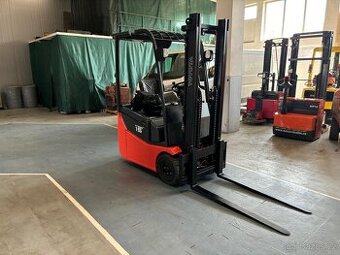 Tříkolový vysokozdvižný vozík Toyota, 1500kg, 3,3m