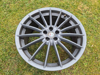 Prodám sadu alu disků Alfa Romeo TOORA 5x98 R18