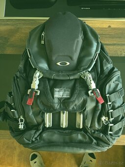 Ikonický batoh Oakley Tactical Field Gear