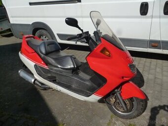 Yamaha Majesty 250 DX. rok 1999. Najeto 86100km.